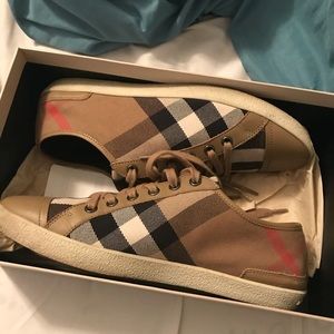 Burberry Sneakers